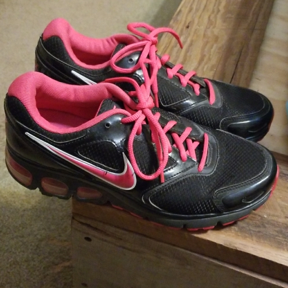 Nike Max Air Running Shoes